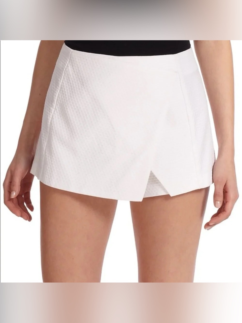 Lilly Pulitzer Izzy Skort Resort White Textured Wrap Size 6